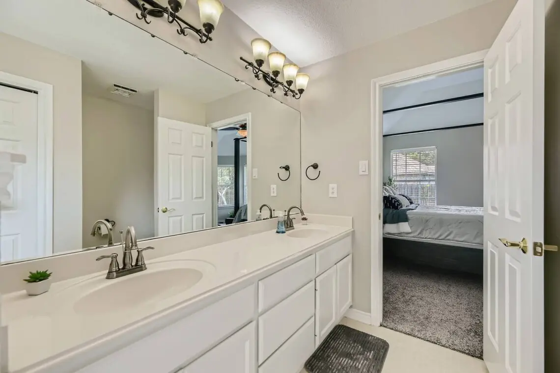 12b58a94 5629 494d a4c3 58a98d53ac9c