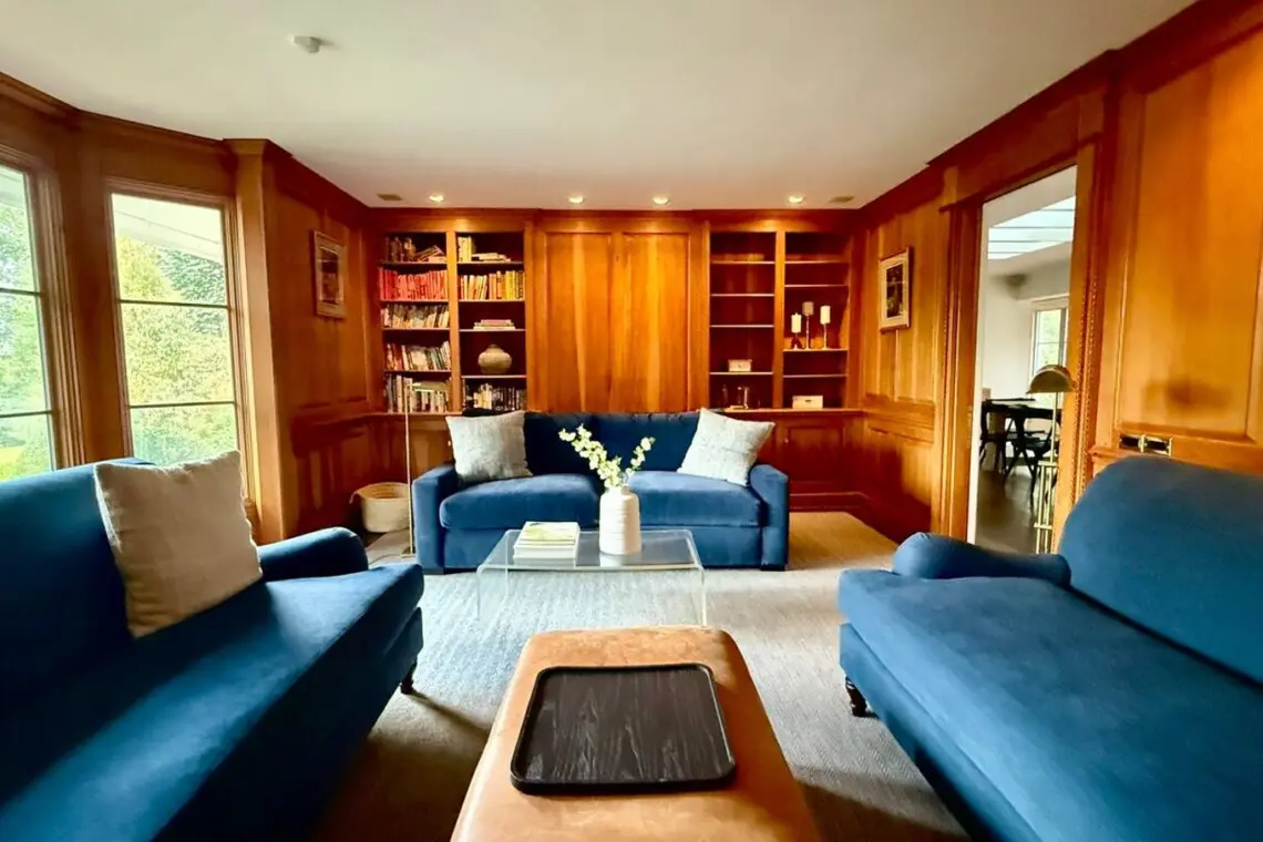 5a5afd99 f551 4c2c 9484 d05bbfecf72d