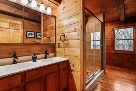 74d1aea2 0b5d 409a ba8a 944279350ccf