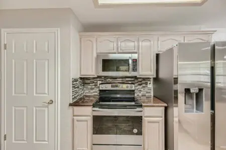 9305c1a2 6deb 4e5c 97d6 1b00b80b4724