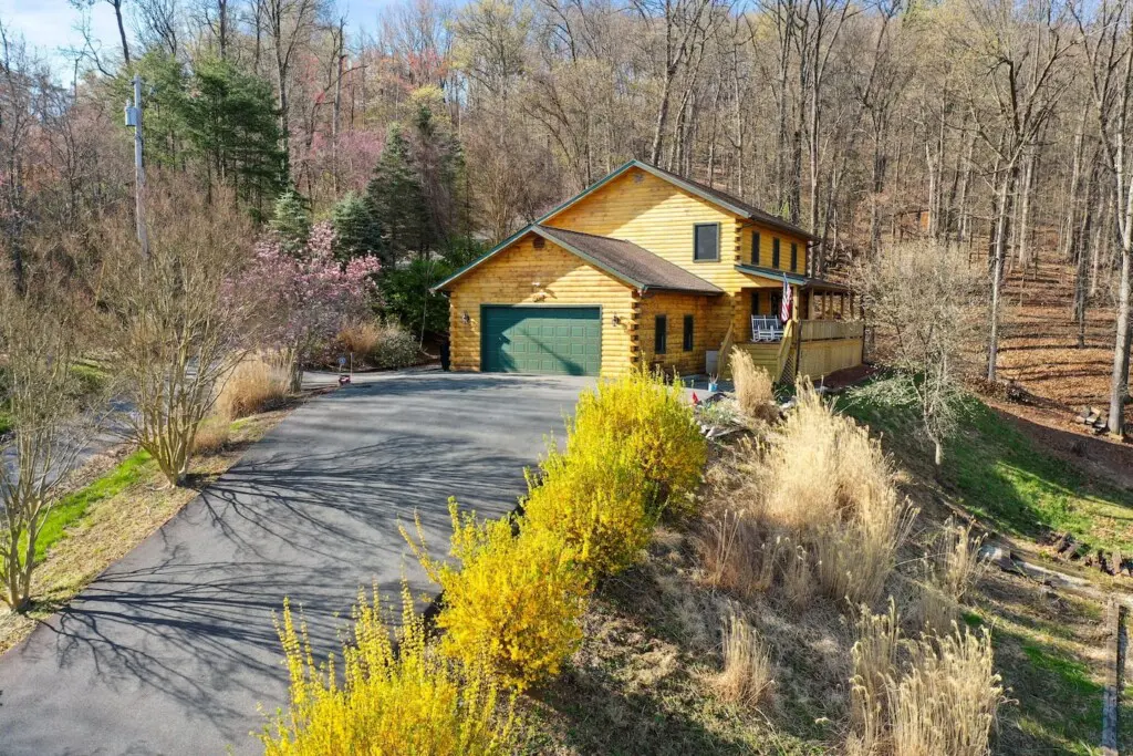 9db8e292 933d 4b25 acc3 be56ee5d5b95