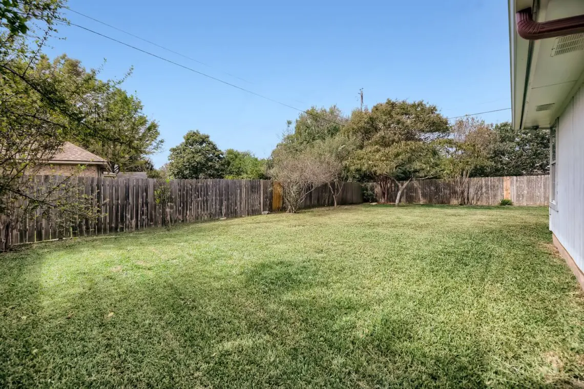 b77130ca eae4 49c2 ae31 91e83e24d6b0